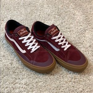 NWOT Vans TNT AP Port Royale Maroon / Gumsole